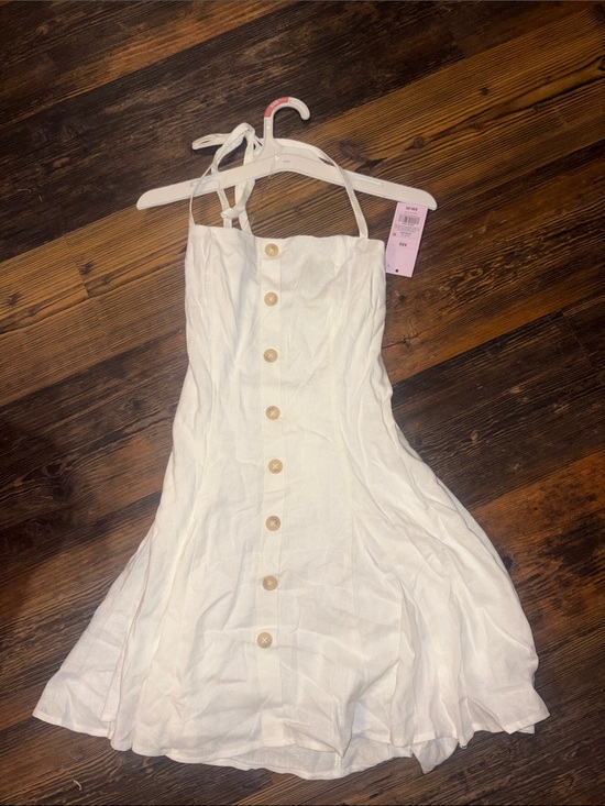 wild fable Dresses & Skirts - 5/$10 White Button-Front Strappy Sundress